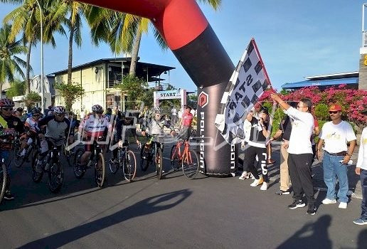 Rutan Manado Memeriahkan Kegiatan Sepeda Santai, Jalan Sehat, dan Panggung Gembira
