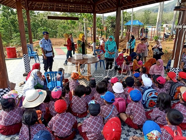 TK Negeri Pembina Gelar Outing di Sarana Asimilasi & Edukasi Perkebunan Rutan Wonogiri