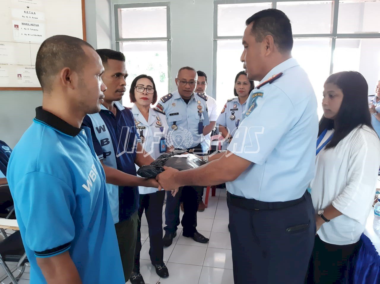 Mahasiswa Unpatti Berbagi Kasih Dengan WBP Lapas Ambon