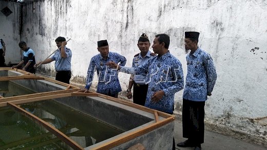 Lakukan Survey Kolam Ikan, Dinas Perikanan & Kelautan Datangi Rutan Bantaeng