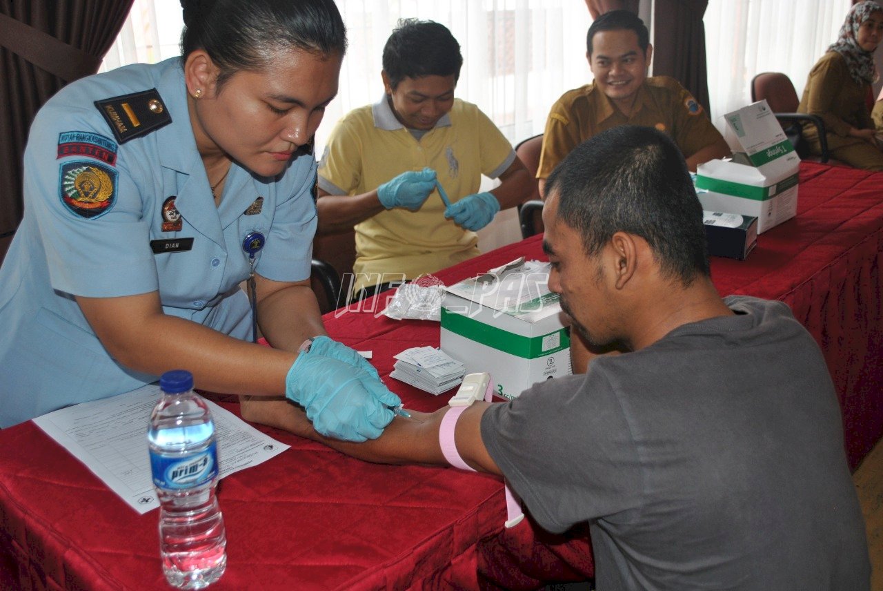 Ratusan WBP Lapas Rangkasbitung Jalani VCT Mobile