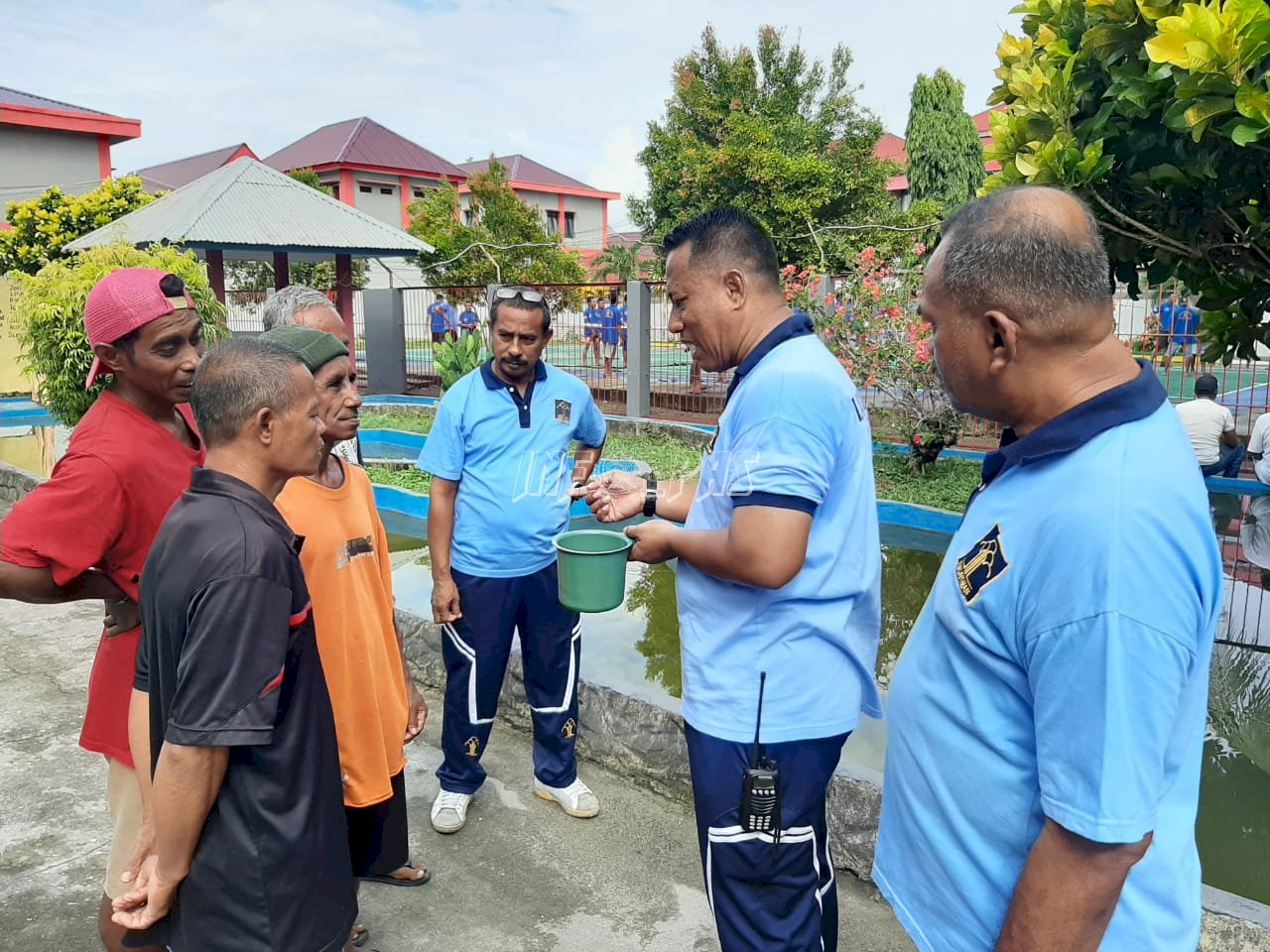 Kalapas Ambon Terjun Langsung di Kegiatan Pertanian WBP