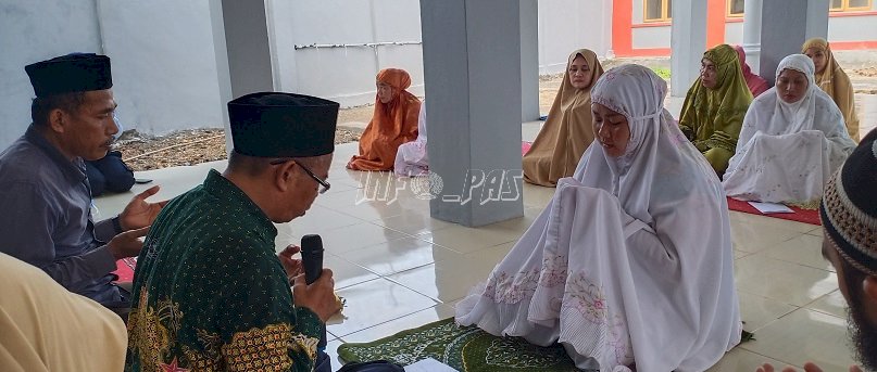 Jumat Berkah, Kadiv PAS Sultra Pandu WBP LPP Kendari Jadi Mualaf