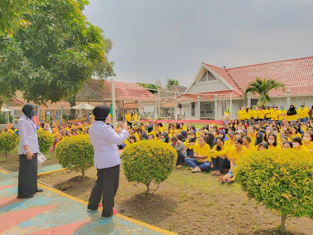 WBP Lapas Kelas IIA Tangerang Dibagikan Masker & Vitamin