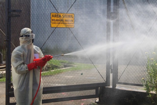 Gandeng PMI, Lapas Cilegon Disemprot Disinfektan