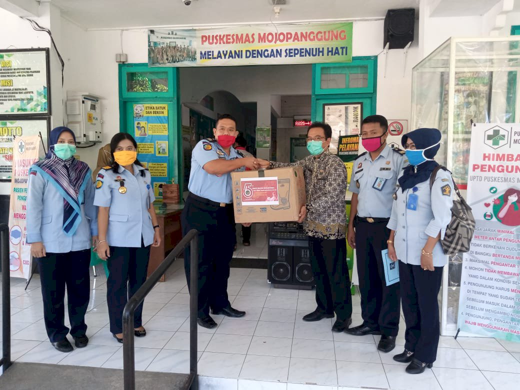 APD Karya Napi Lapas Banyuwangi Disalurkan ke Tenaga Medis yang Tangani Corona