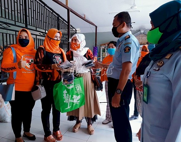 WBP Rutan Balikpapan Dapat Bantuan Masker & Takjil