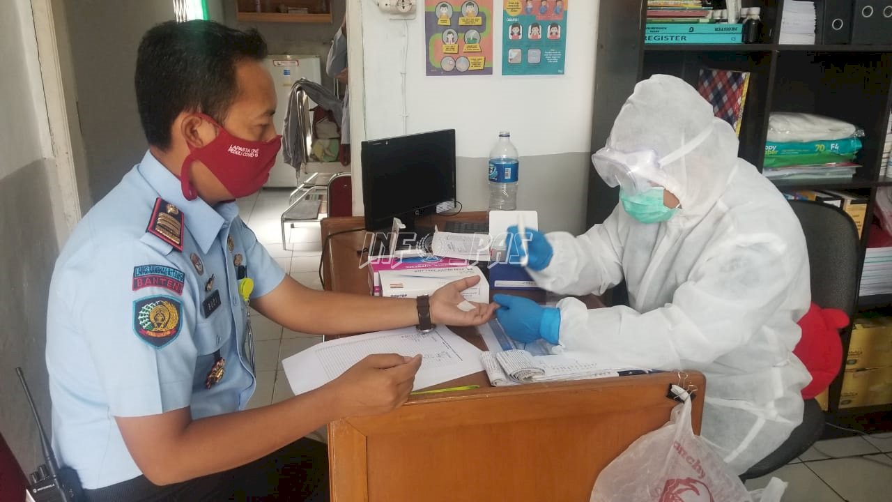 Petugas Lapas Rangkasbitung Jalani Rapid Test