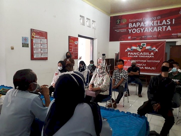 25 Klien Bapas Yogyakarta Terima Stimulan Modal Dari Dinsos