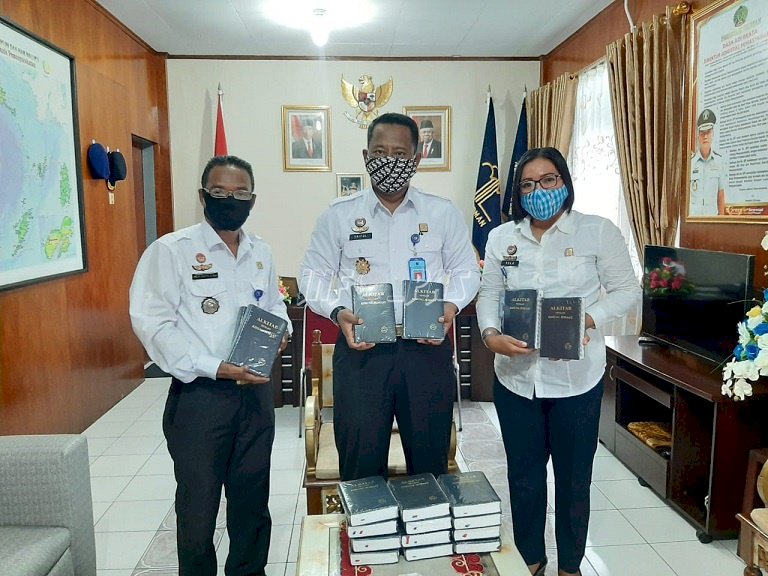 Lapas Ambon Terima 30 Alkitab Bagi WBP Kristiani