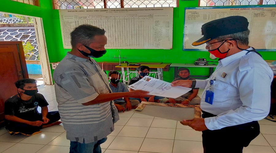 Jalani Asimilasi & Integrasi, 6 WBP Lapas Muara Teweh Bebas