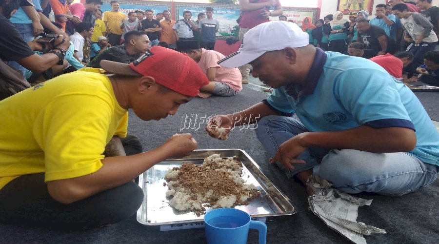 Rutan Batang Gelar Lomba Makan Megono