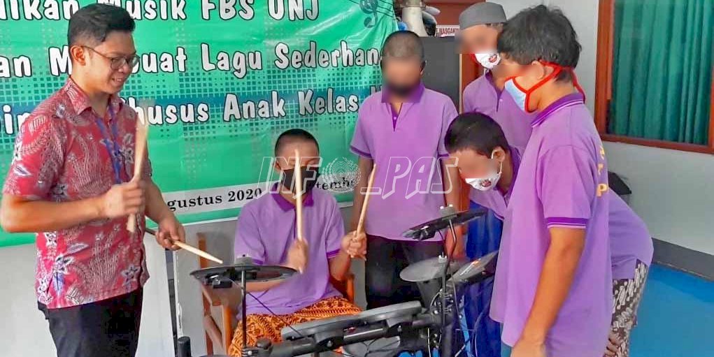 Kembangkan Kepribadian Andik Lewat Musik dan Olah Vokal