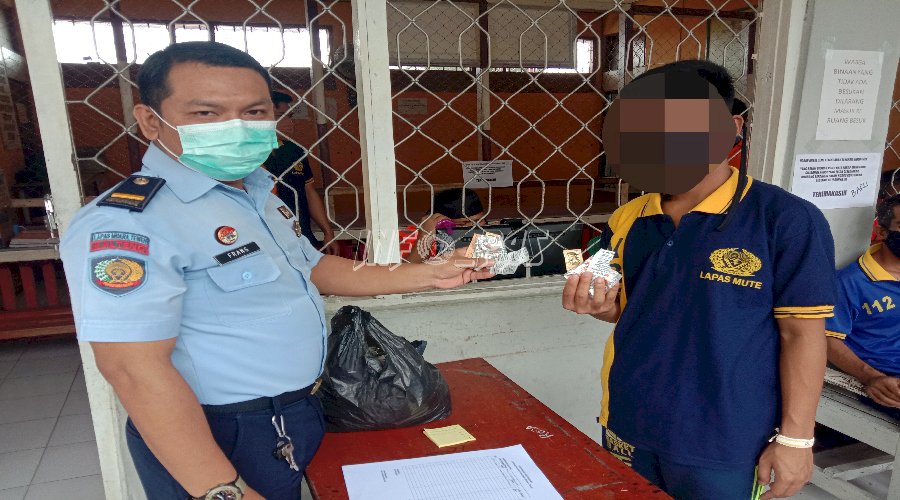 Lapas Muara Teweh Bagikan Multivitamin Untuk WBP