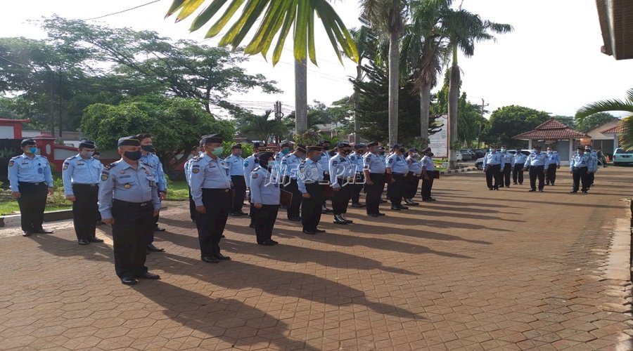 17 Petugas Lapas Semarang Raih Penghargaan Satyalancana Karya Satya