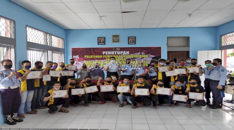 Pelatihan Selesai, WBP Lapas Muara Teweh Dapat Sertifikat