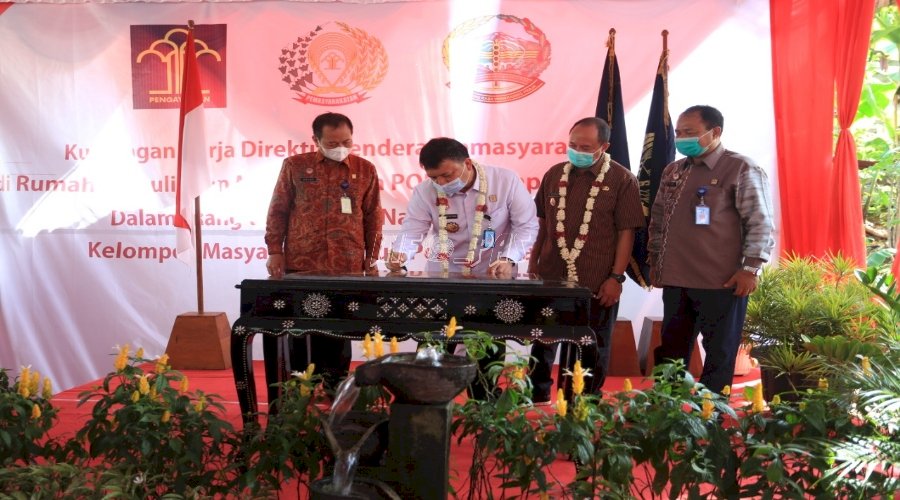 Dirjenpas Resmikan Rumah Penyulingan Minyak Sereh Bapas Purwokerto