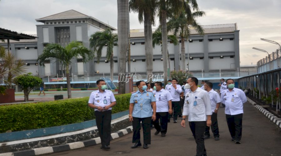 Usai Sertijab, Kalapas Narkotika Jakarta Langsung Keliling Blok WBP