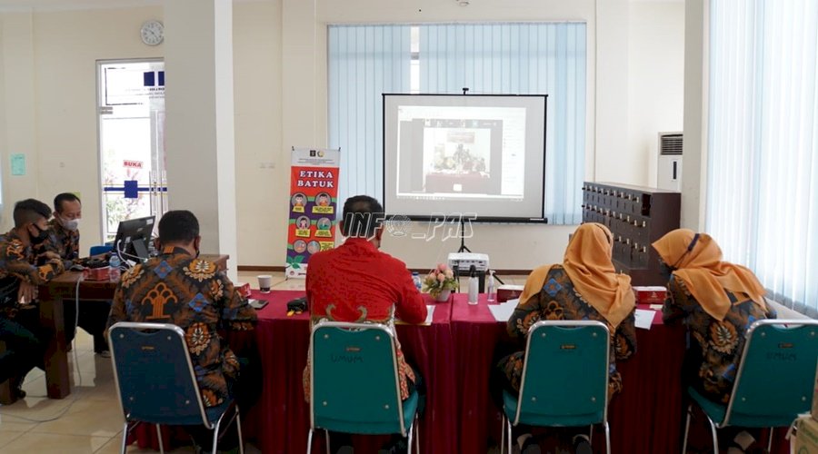 Kalapas Apresiasi Perkembangan Koperasi Lapas Pemuda Madiun