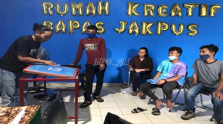 Klien Dewasa & Anak Bapas Jakarta Pusat Belajar Sablon Pakaian