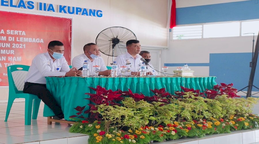 Kalapas Kupang Sosialisasikan Pembangunan ZI menuju WBBM Kepada WBP