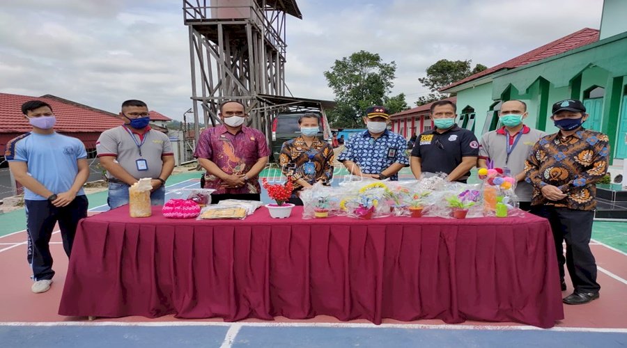 WBP Lapas Muara Teweh Tampilkan Karya dalam One Day One Prison's Product