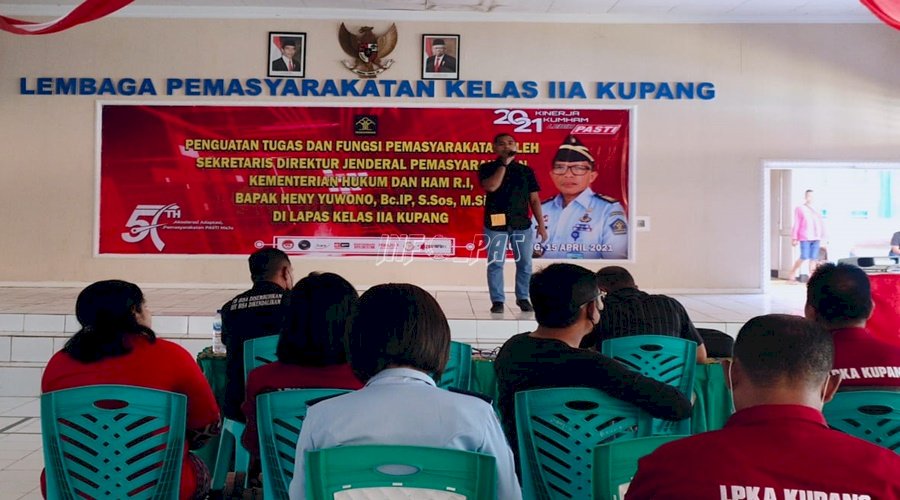 2 Petugas Lapas Kupang Menangi Lomba Karaoke