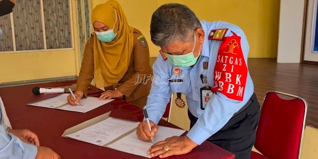 Resmi, Kanwil Maluku Teken PKS Layanan Kesehatan dengan RSKD Maluku