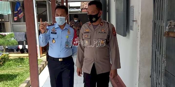 Pastikan Steril Area. Lapas Rangkasbitung Kedatangan Wakapolres Lebak