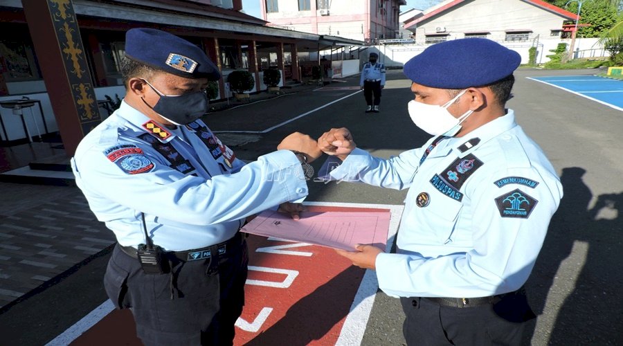 Apresiasi Kinerja, Lapas Ambon Beri Penghargaan Petugas Teladan