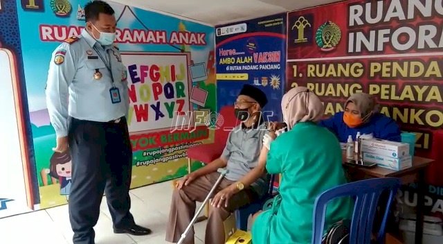 Rutan Padang Panjang Pelopori UPT di Sumbar Gelar Vaksinasi bagi Masyarakat