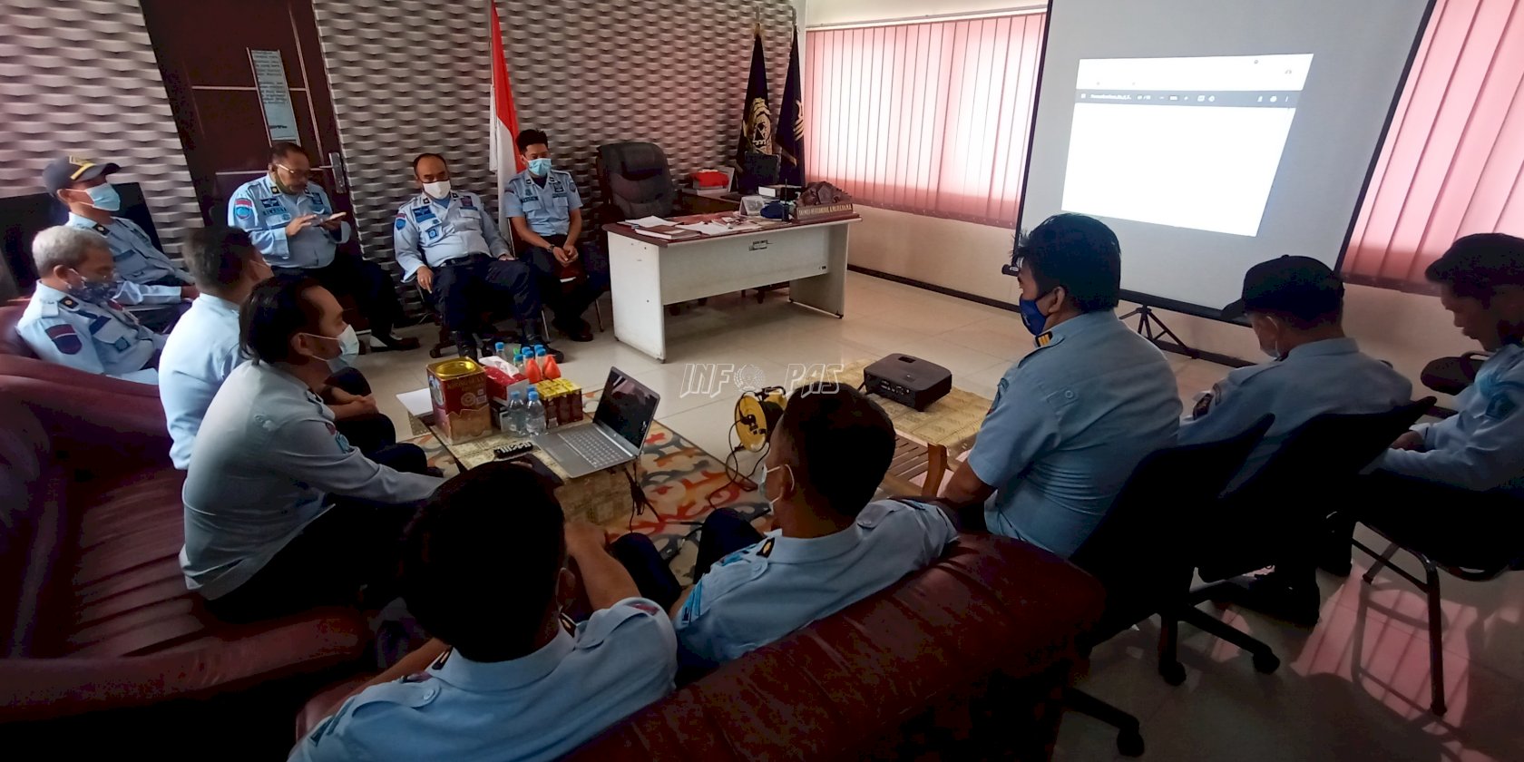 Kumpulkan Jajaran Struktural, Ini Bahasan Kalapas Muara Teweh