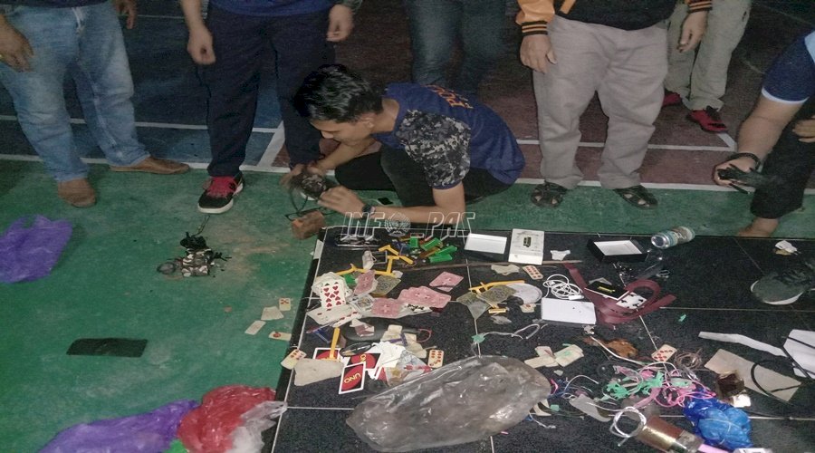 Satops Patnal Lapas & Bapas Muara Teweh Geledah Kamar Hunian WBP 