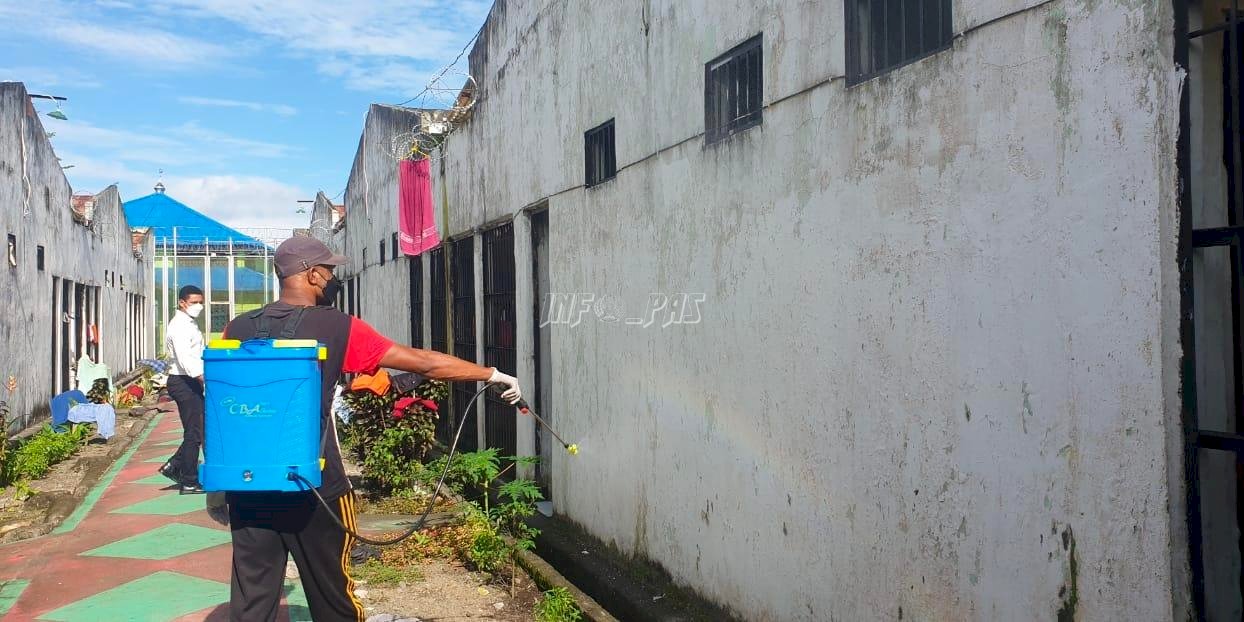 Lapas Piru Lakukan Disinfeksi Minimalisir Penyebaran COVID-19