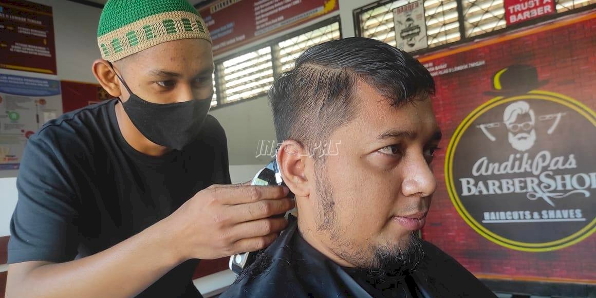 Bakat Mencukur, Anak LPKA Lombok Tengah Difasilitasi Barbershop