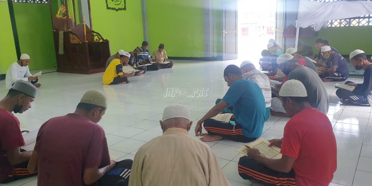 Benahi Diri, WBP di Maluku Rutin Ikuti Pembinaan Kerohanian