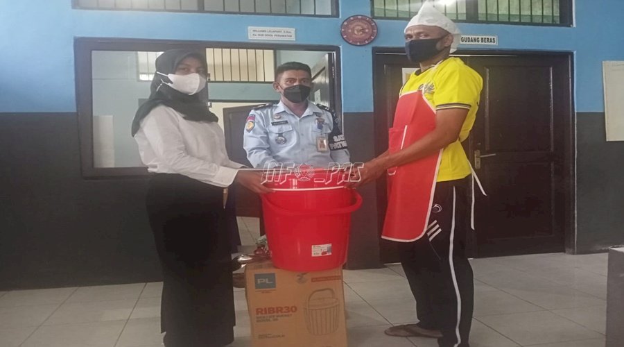 Lapas Piru Tingkatkan Kualitas Hygiene Sanitasi Dapur