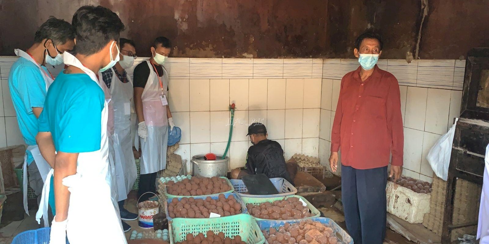 Gandeng UMKM Lokal, Bapas Surabaya Latih Klien Produksi Telur Asin