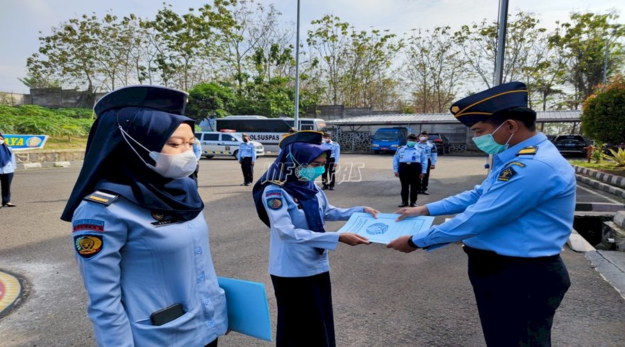 2 Petugas Lapas Cilegon Raih Penghargaan Petugas Teladan