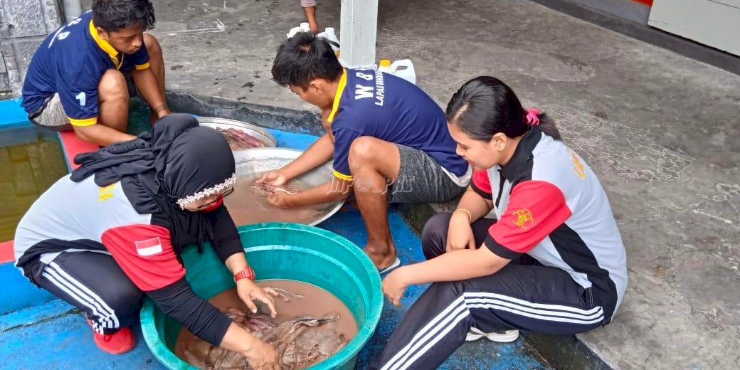 Tingkatkan Kemandirian, Lapas Banda Naira Latih WBP Produksi Ikan Garam