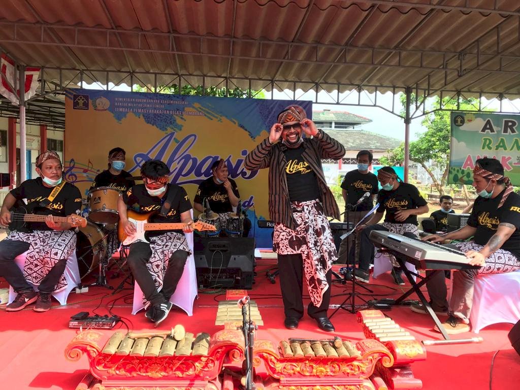 Salurkan Bakat Bermusik, Lapas Semarang Bentuk Alpasis Bans Untuk Narapidana