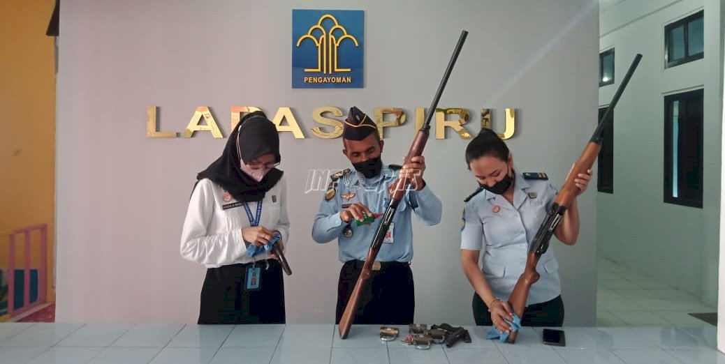Antisipasi Gangguan Kamtib, Lapas Piru Lakukan Perawatan & Pemeliharaan Senpi & Gembok
