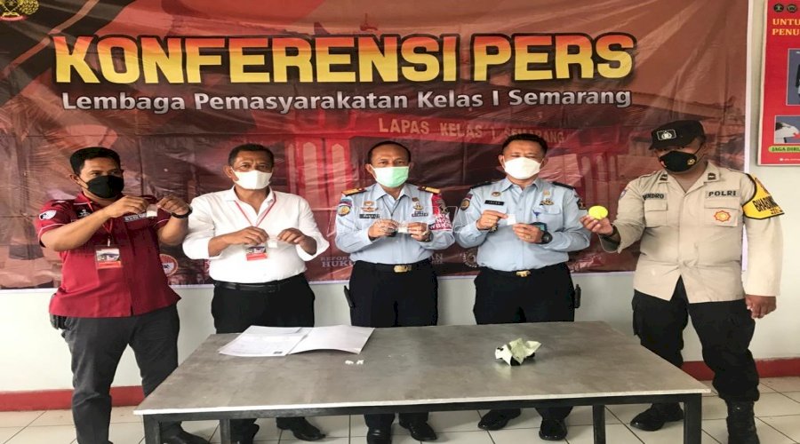 Petugas Lapas Semarang Gagalkan Lemparan Narkoba Dalam Bola Tenis