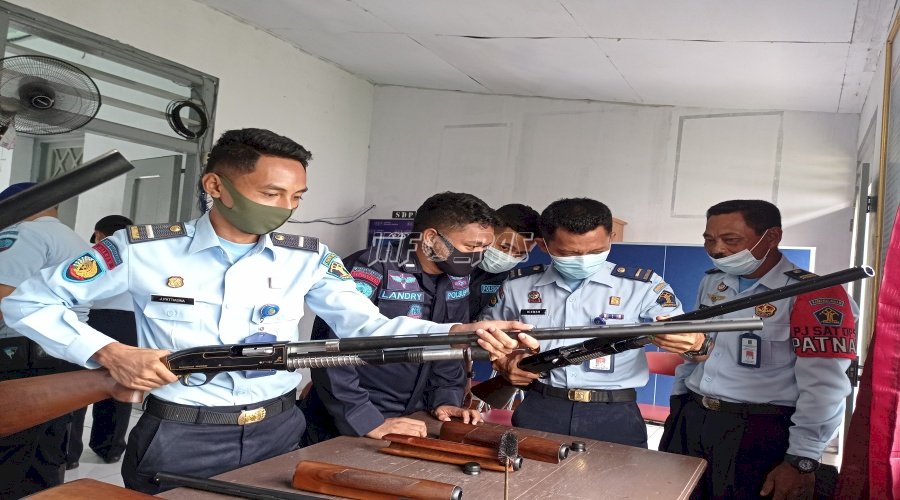 Perawatan & Pemeliharaan Senpi Tingkatkan Kesigapan Petugas Lapas Banda Naira
