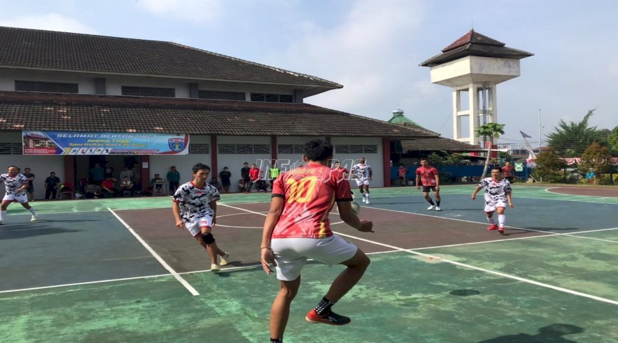 Jalin Kebersamaan, Lapas Semarang Gelar Eksibisi Futsal WBP vs Petugas
