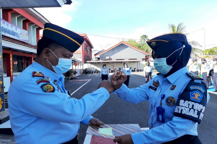 2 Petugas Lapas Ambon Raih Penghargaan Petugas Teladan