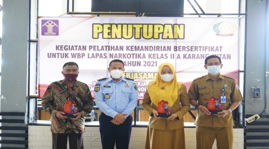 140 WBP LPN Karang Intang Rampungkan Pelatihan Bersertifikasi Tahun 2021