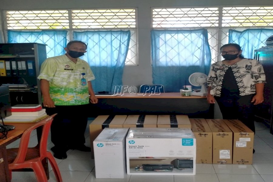 Lapas Dobo Terima Bantuan Komputer & Printer dari Ditjenpas