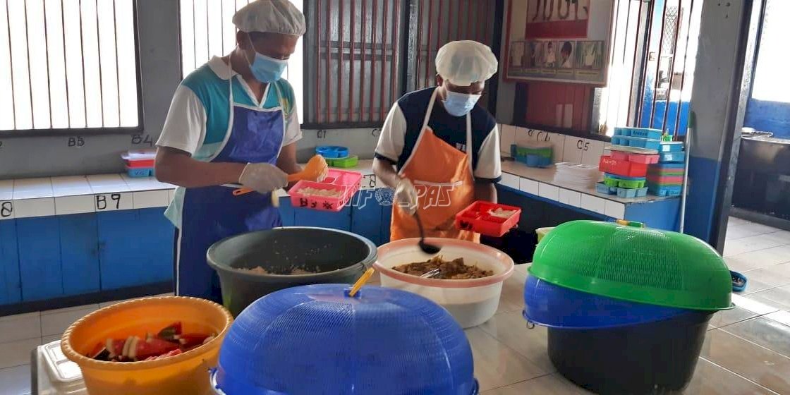 Tingkatkan Mutu Makanan WBP, Rutan Ambon Rutin Lakukan Pengawasan Dapur