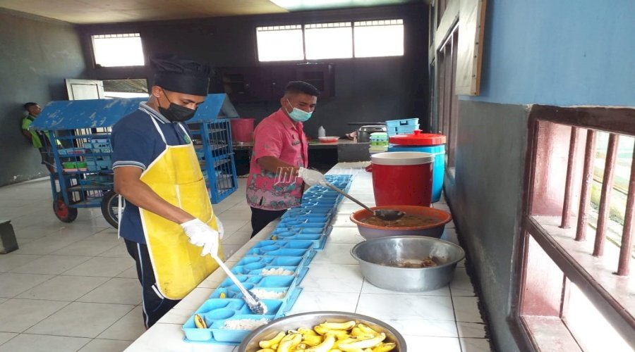 Lapas Piru Awasi Pengelolaan Makan Minum WBP